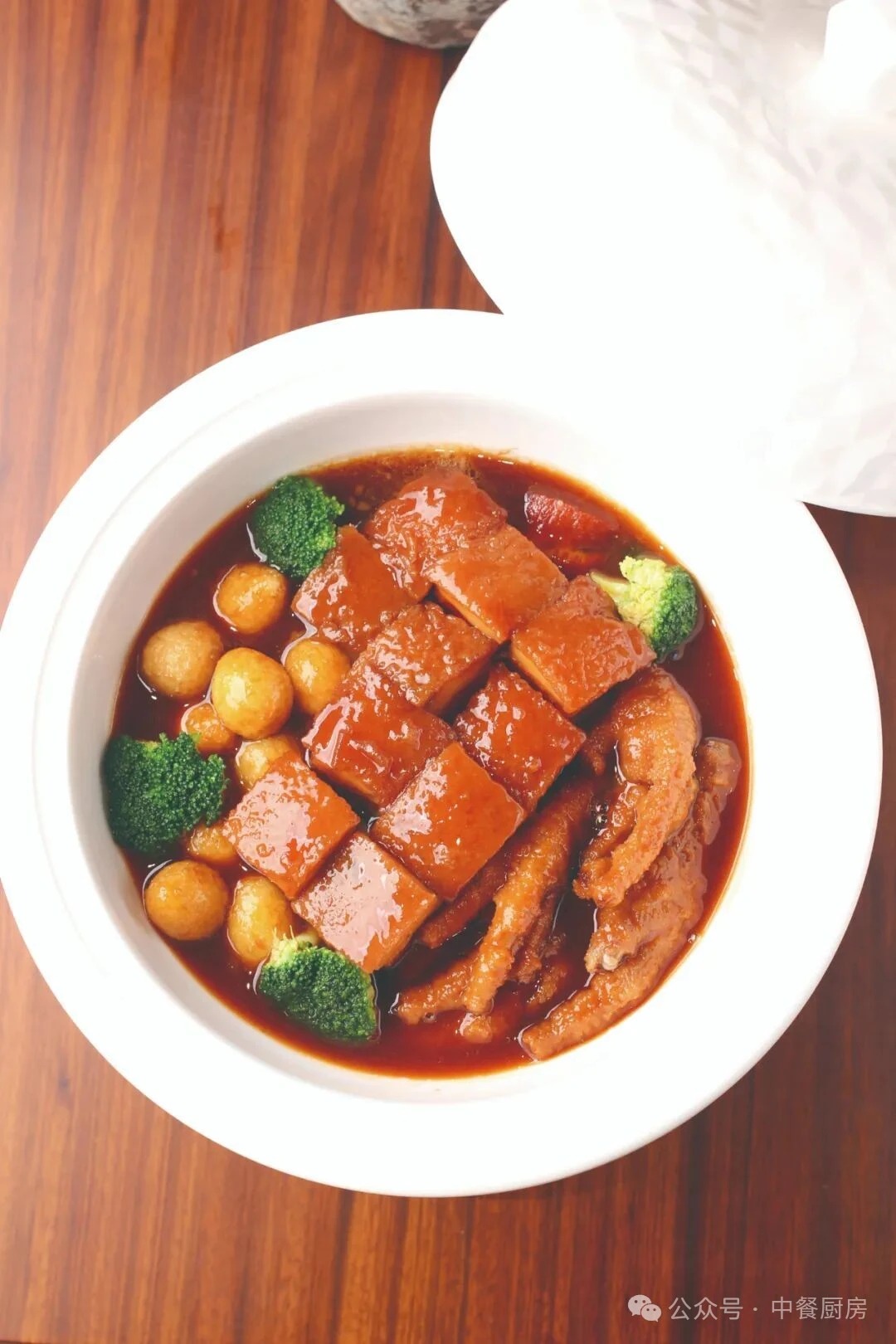 当餐酒楼实力爆款菜，时令鲜材