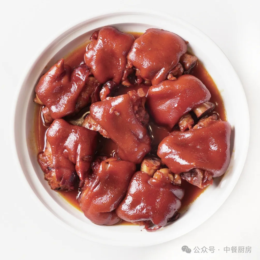 当餐酒楼招牌菜，鲜香四溢，老少皆宜