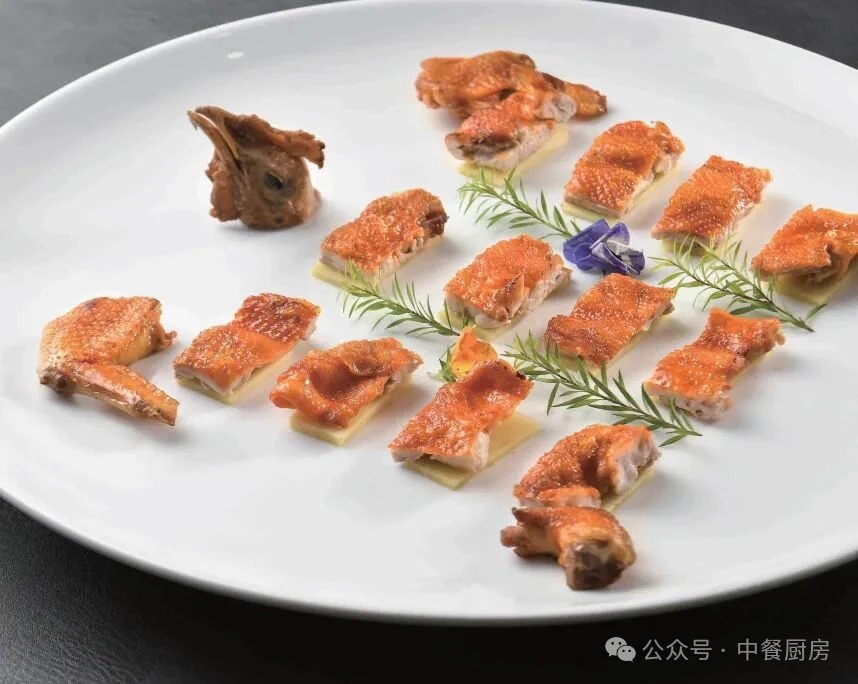 当餐酒楼地方风味菜，每日限量供应