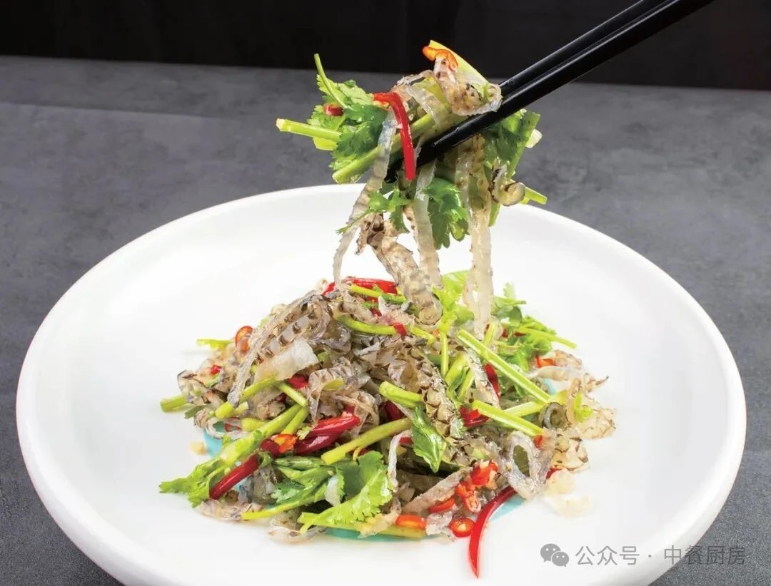 当餐酒楼旺销菜，油香扑鼻