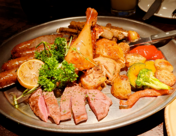 中国餐饮美食:餐饮美食里的温暖与力量
