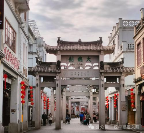 边走边吃一路揭秘，这座被美食淹没的小城处处惊喜！