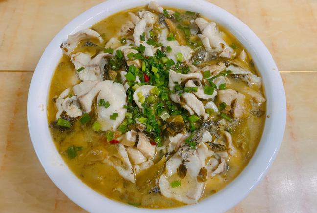 老坛酸菜鱼等十五道创新菜品