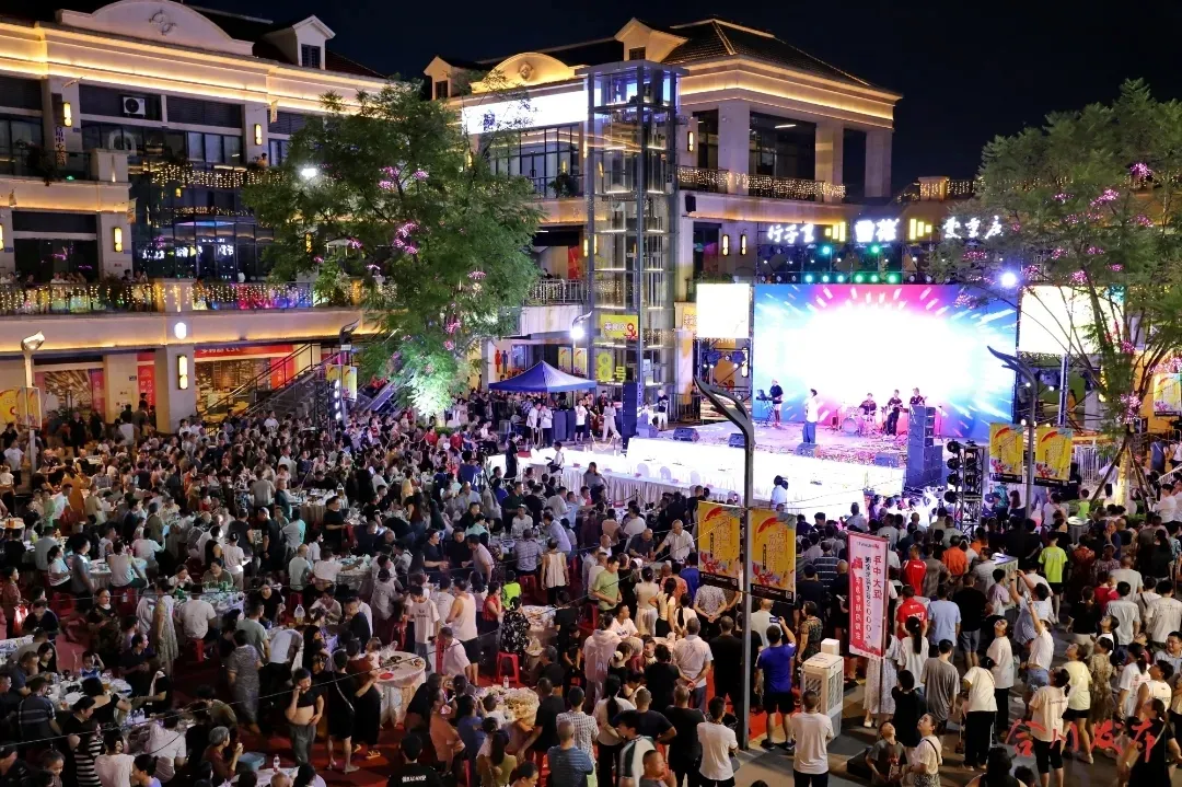 重庆合川美味出圈!二郎小龙虾“闯”出大市场