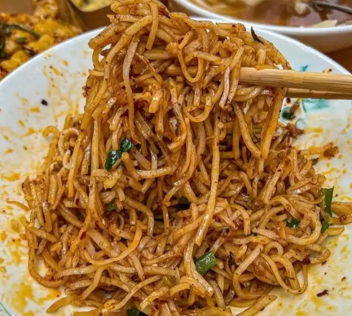 曲靖蒸饵丝,色香味聚全
