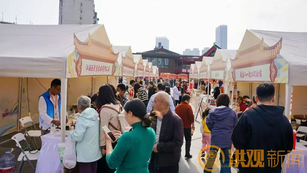 2025“洪州杯”“美食洪城”厨艺大赛暨“烟火西湖”美食文化节火热进行