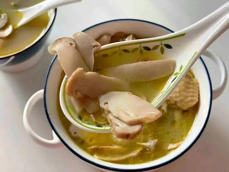 山珍王者的天花板吃法,你试过吗?黑松露×松茸,云南空运,极致体验