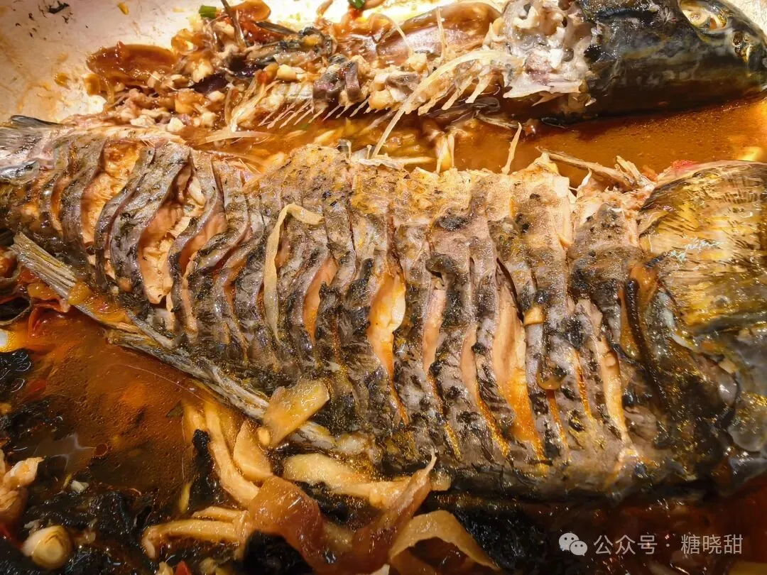 剁椒鲫鱼即是招牌菜