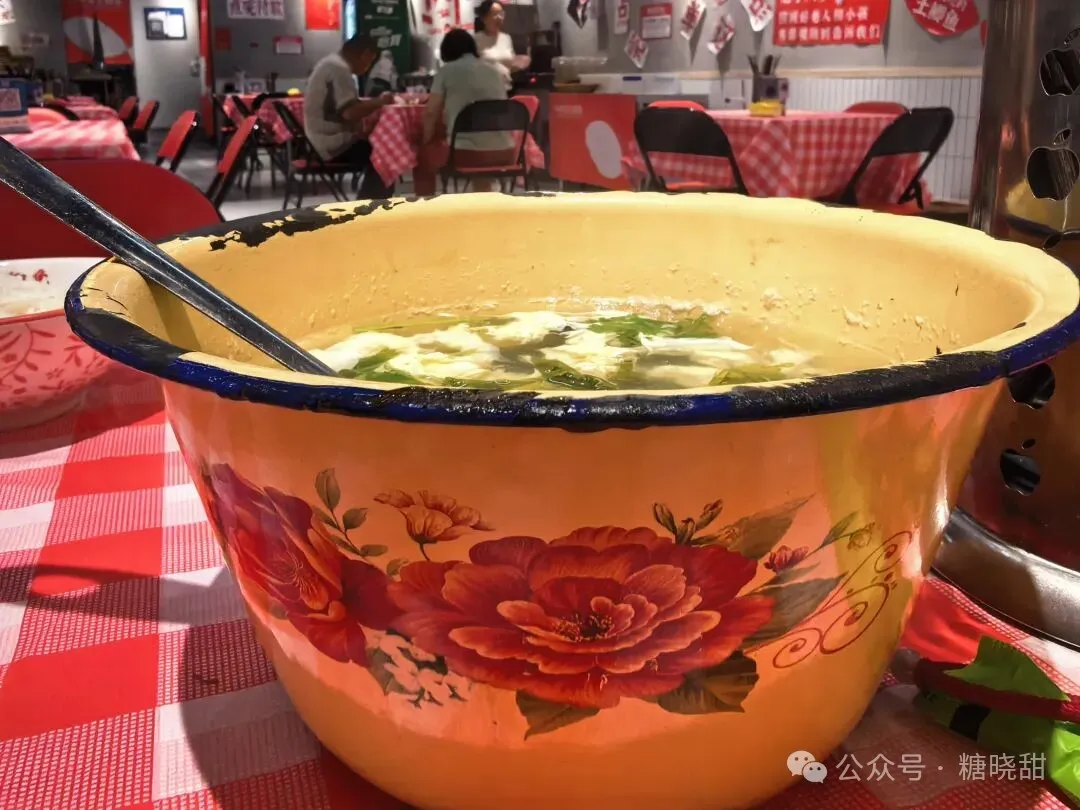 剁椒鲫鱼即是招牌菜