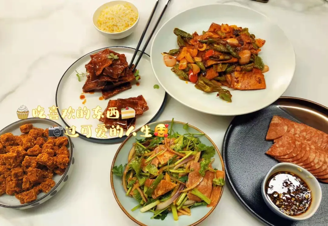 当餐新品植物厚切常温午餐肉&植物厚切酱牛肉来了