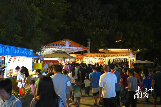 逛市集、品美食超尽兴!梅州院士广场两大活动续航两月,随时打卡不赶趟