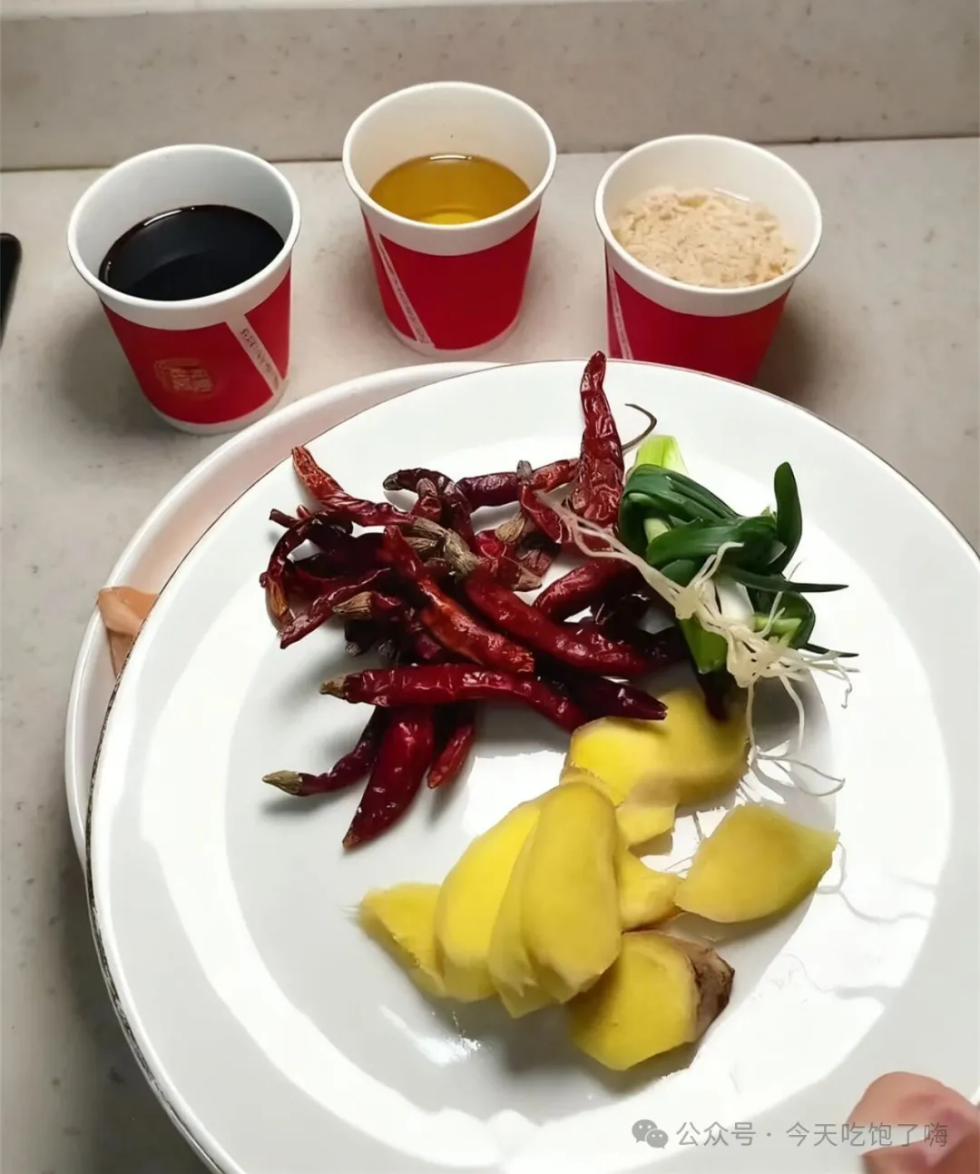 当餐现做江西特色美食:很好吃的宁都三杯鸡