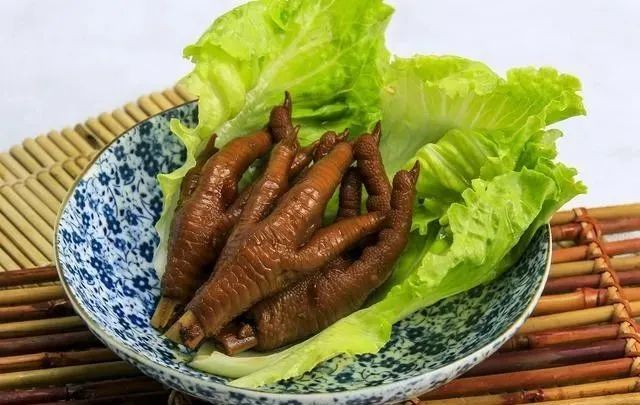 当餐特色凤爪的制作配方与工艺