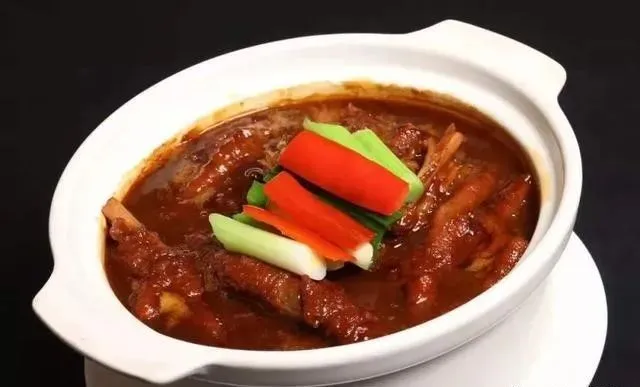 当餐特色凤爪的制作配方与工艺