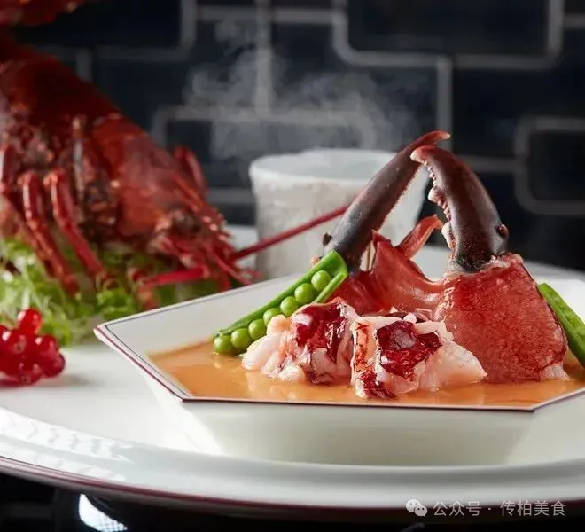 当餐山海珍馔,味蕴万象美食!海鲜创意融合菜单