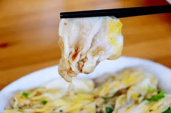 这才是肠粉最好吃的做法,从米浆到酱料,配方斤两精确,做法详细,街头小吃创业的首选