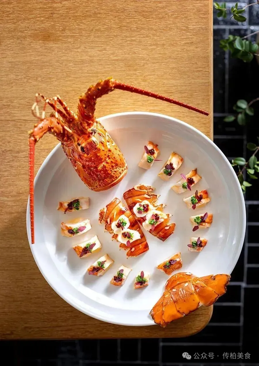 当餐山海珍馔,味蕴万象美食!海鲜创意融合菜单