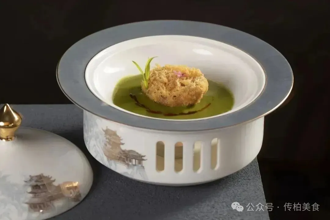 当餐山海珍馔,味蕴万象美食!海鲜创意融合菜单