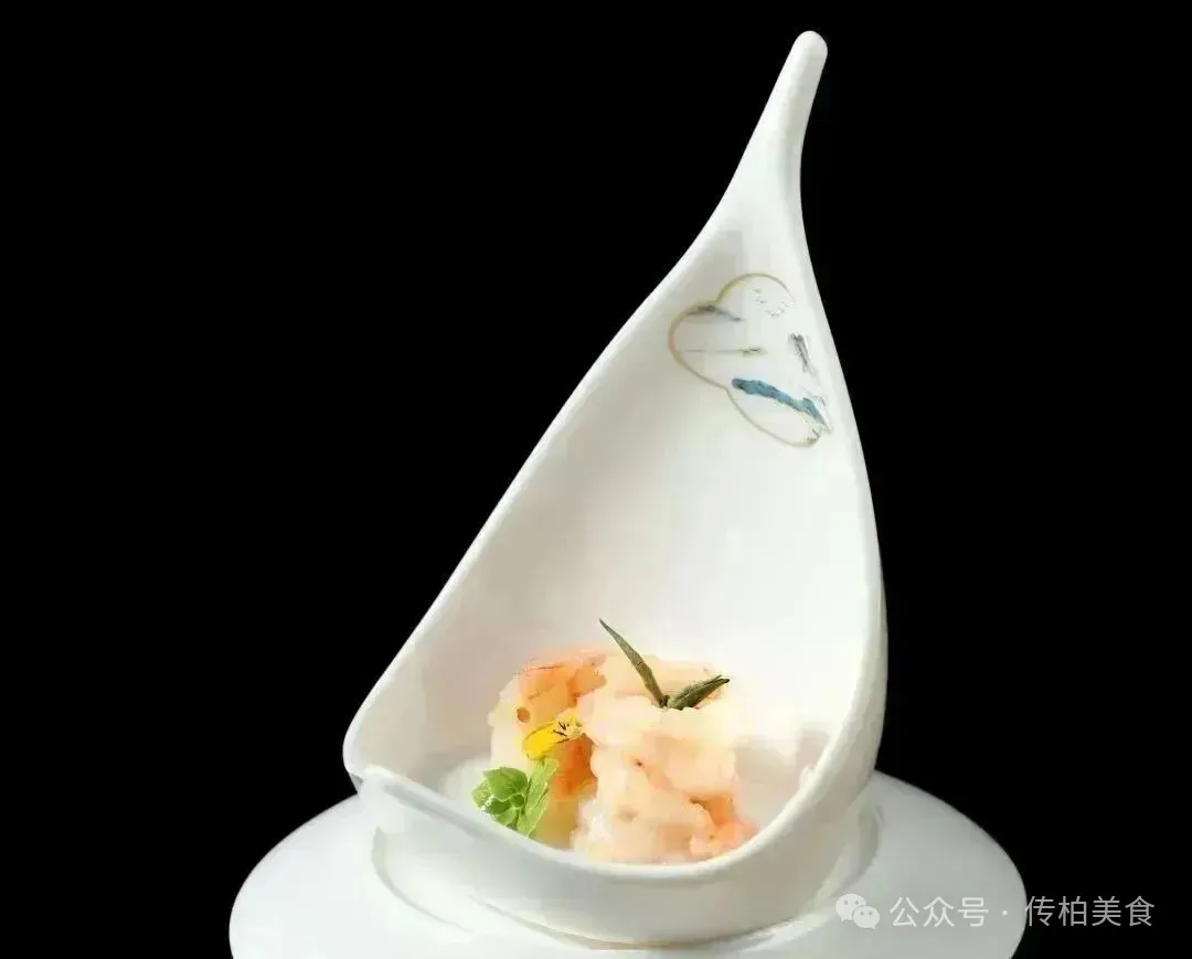 当餐山海珍馔,味蕴万象美食!海鲜创意融合菜单