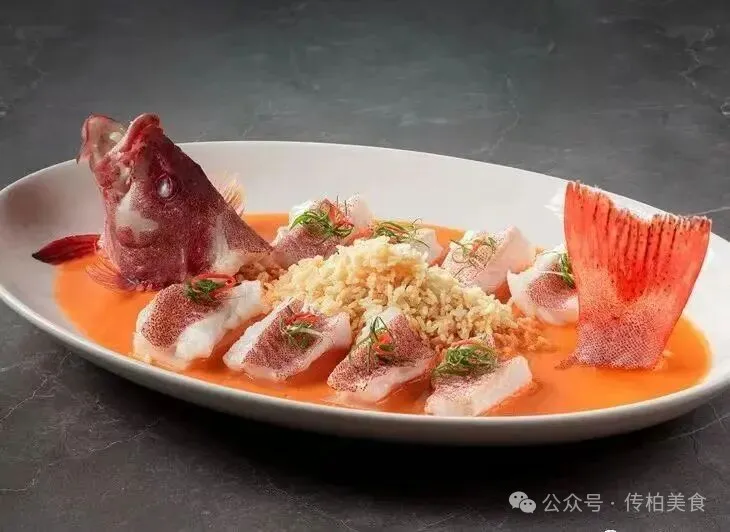 当餐山海珍馔,味蕴万象美食!海鲜创意融合菜单