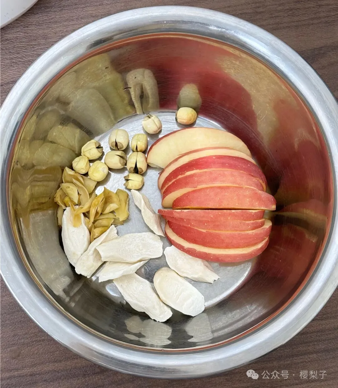 秋冬“养阴黄金粥”!3种食材搭配,润肺滋阴、补气血,越喝越滋润!