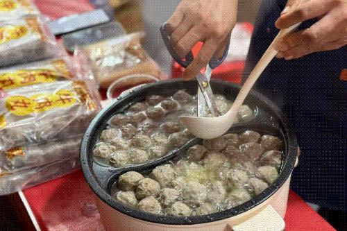 龙岩“跟着美团品美食”点燃消费热潮