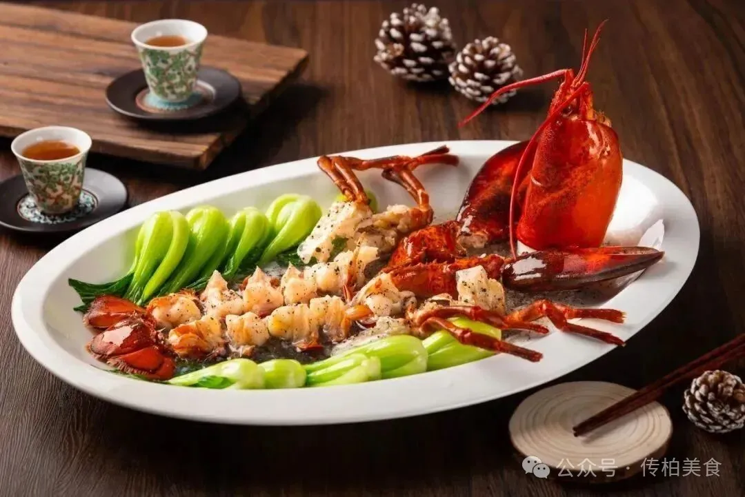 当餐山海珍馔,味蕴万象美食!海鲜创意融合菜单