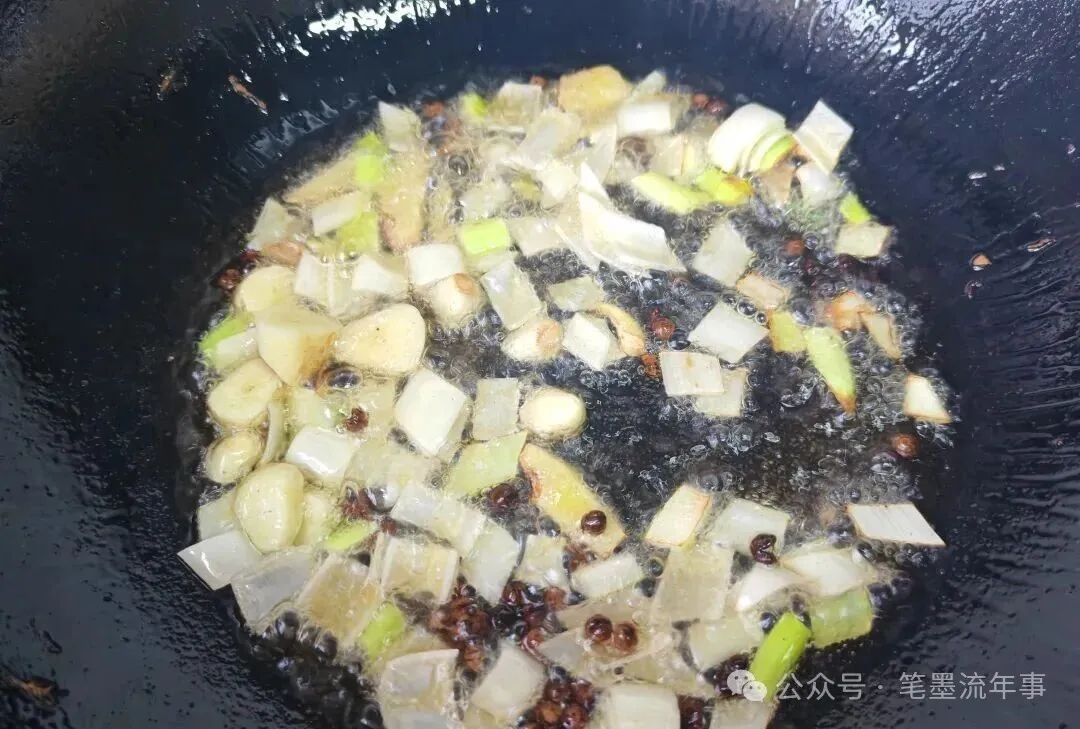 食材常见,做法简单,好吃又好上手的炒合菜!