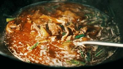 悦·遵义︱跟着赛事去旅行,解锁遵义美食密码!