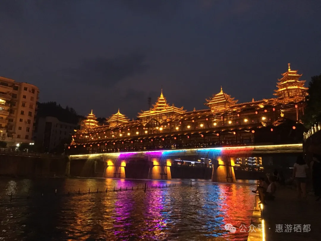 宣恩烤活鱼—一座城市的美食名片