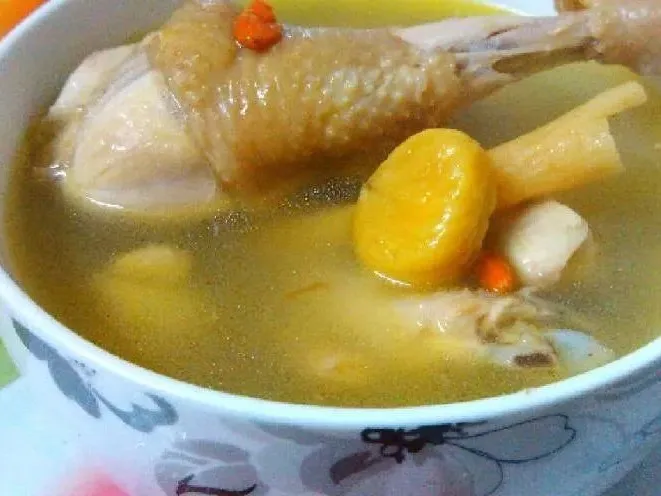 当餐美食炖鸡汤!真正的鸡汤~教你煲出美味的鸡汤