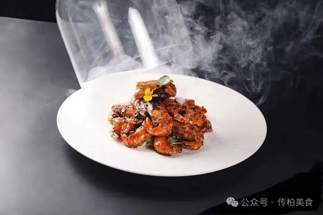 当餐山海珍馔,味蕴万象美食!海鲜创意融合菜单