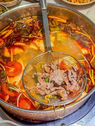 悦·遵义︱跟着赛事去旅行,解锁遵义美食密码!