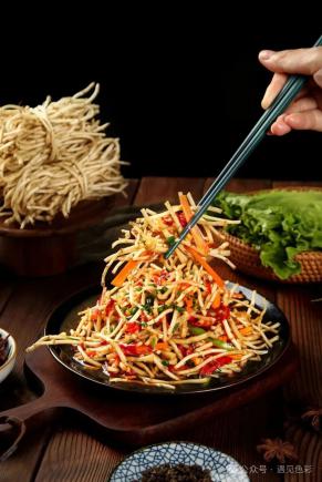 云贵川美食爆火背后的秘密:一锅酸辣,竟能平衡身心能量?