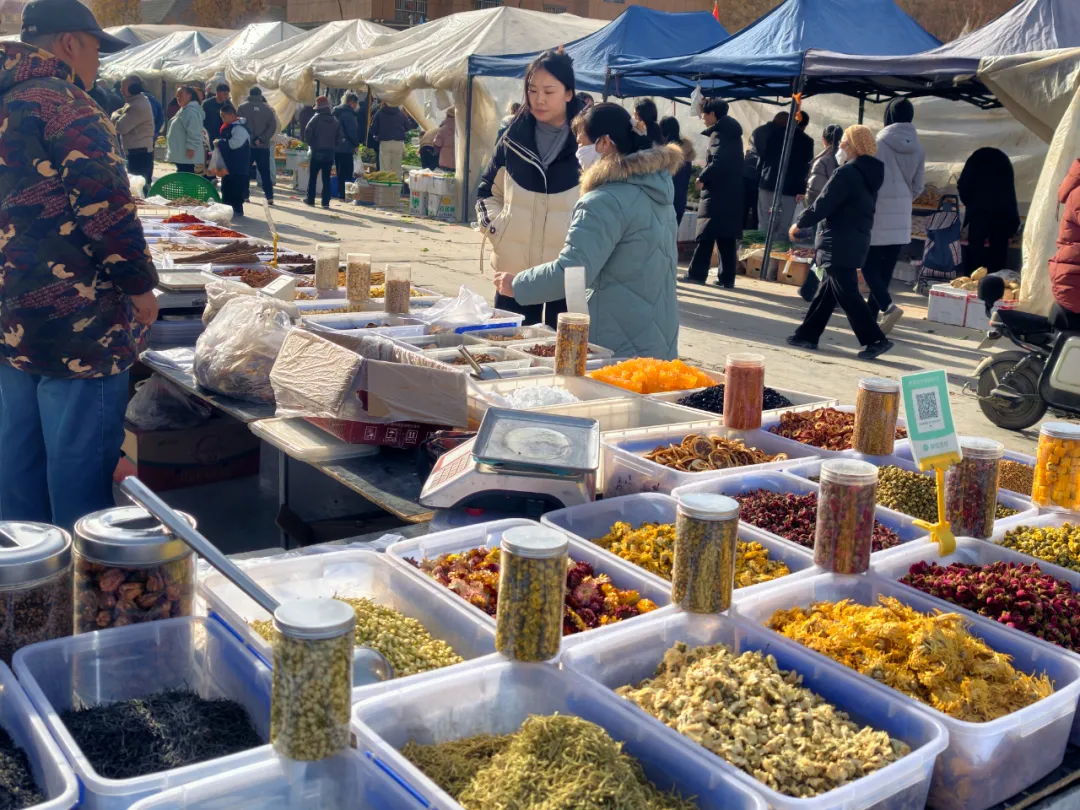 阿拉尔飘在集市里的“生活之味”