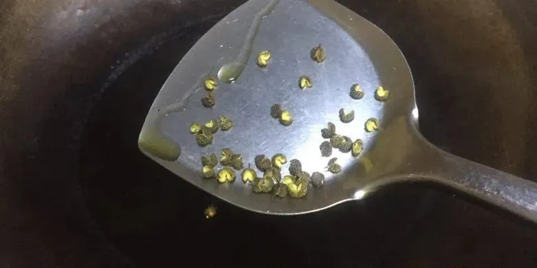 双椒回锅带鱼,焦香酥脆,美味更营养!