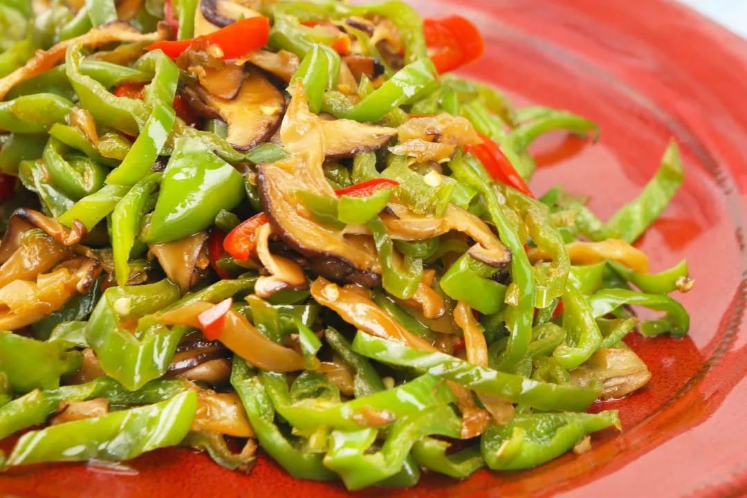 宝藏食材青椒,属于常见食材,水份含量高,附9道素食谱