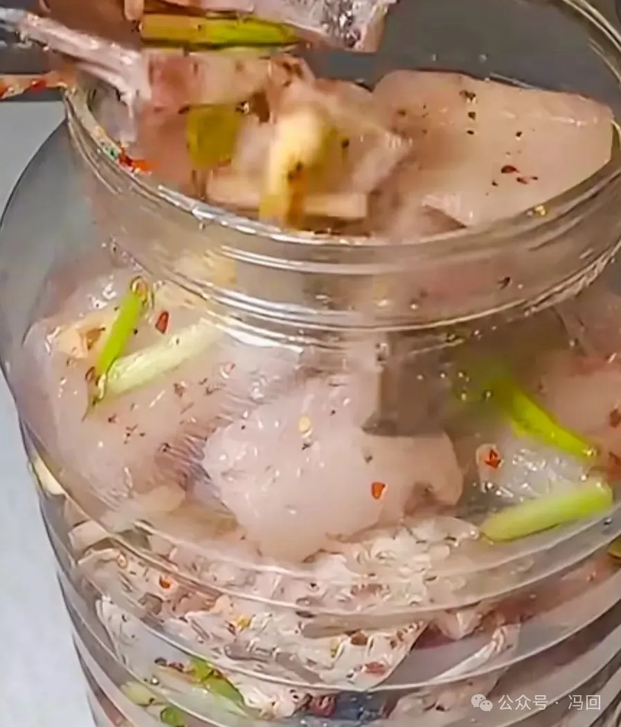 河南名吃商城竹筒鱼