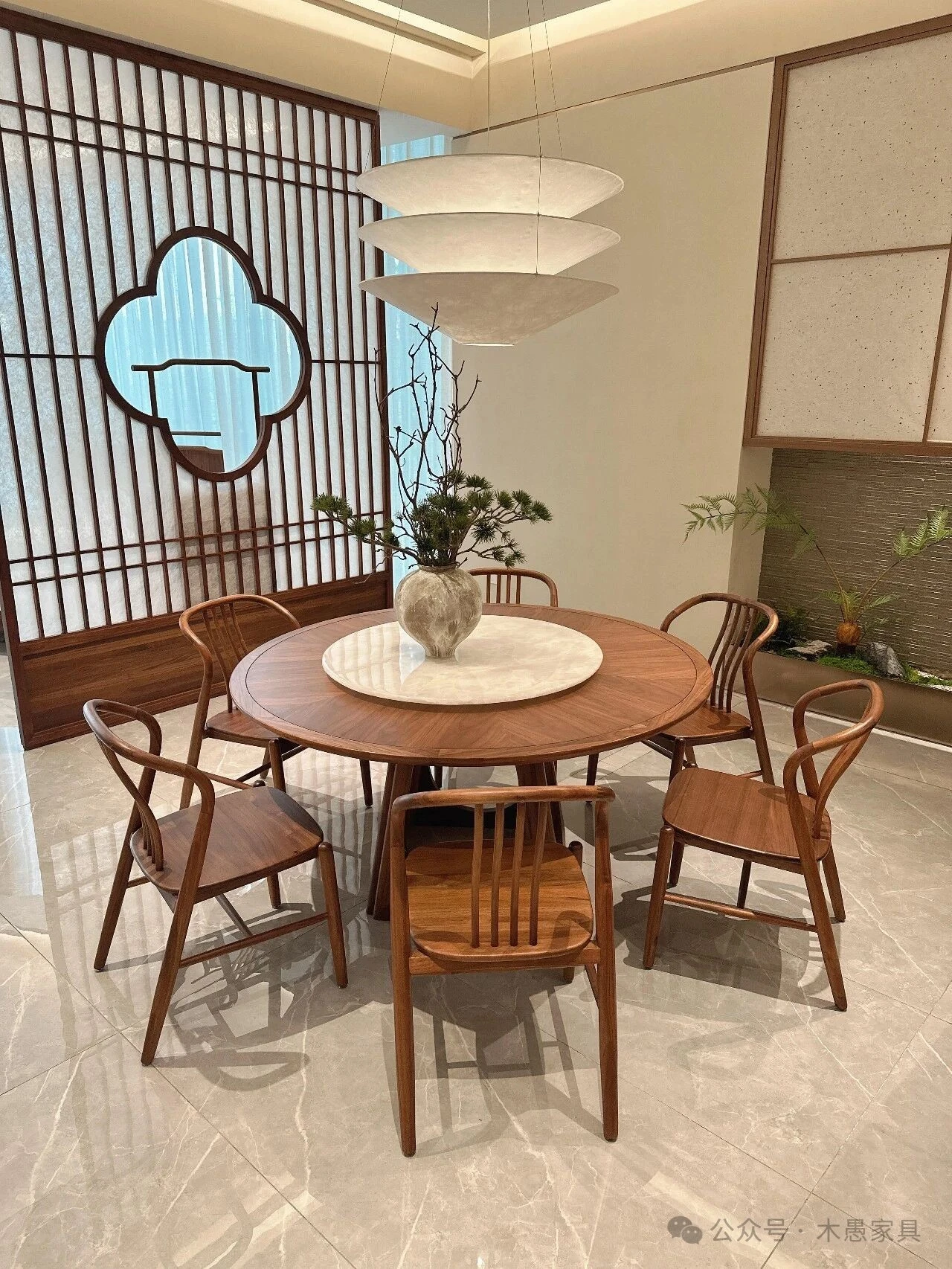 新中式实木餐桌椅融东方美学于日常餐厨