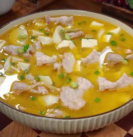 天冷不想炒菜,你就这样煮一锅,三四种食材搭配