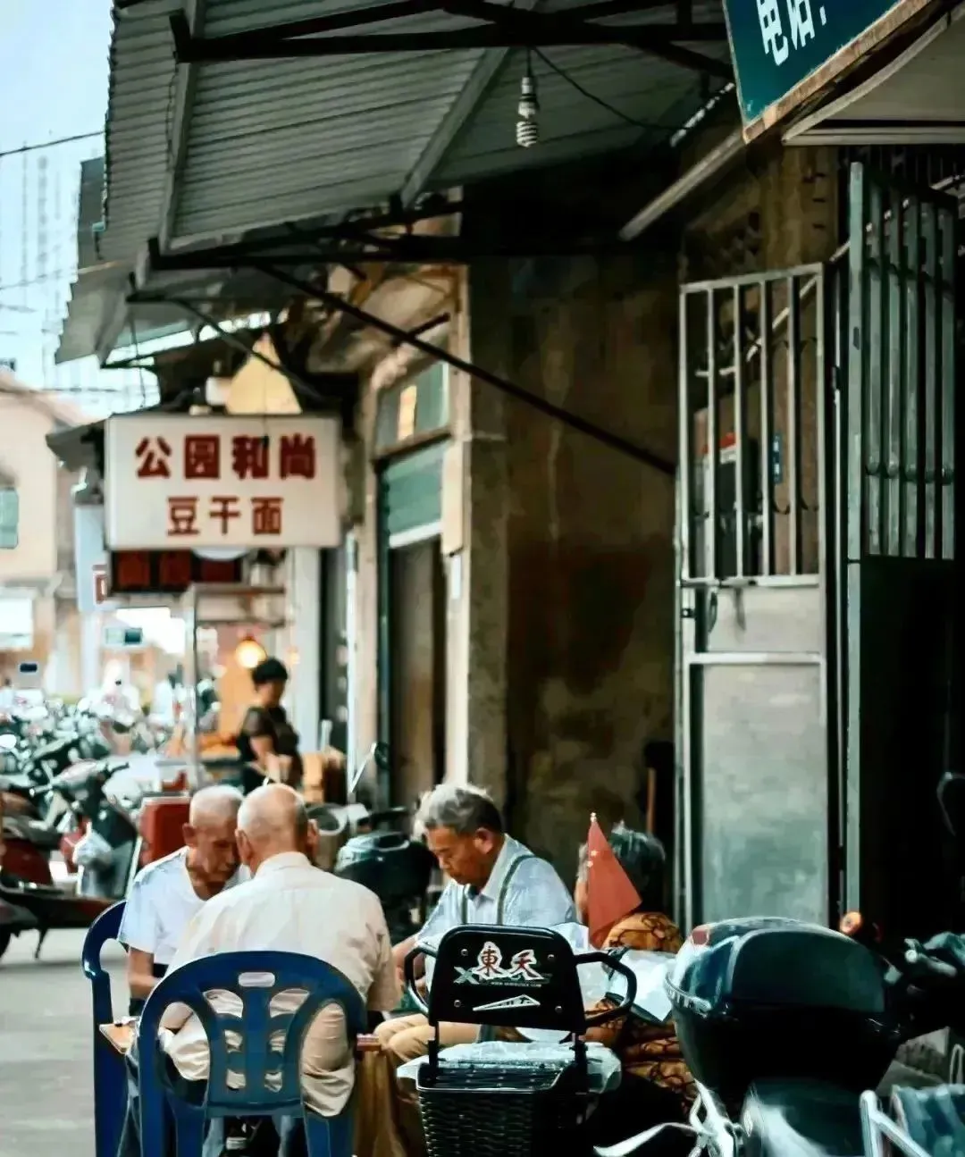 福建漳州三面环山,一面环海餐饮美食,吃不尽的山珍海味