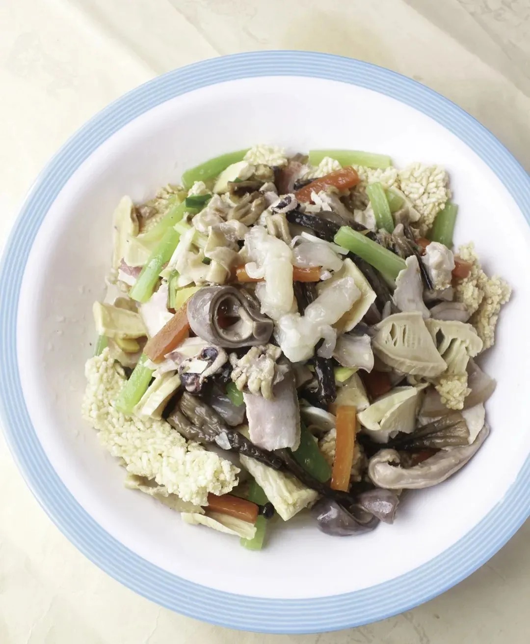 当餐酒楼热卖菜,味冠全城