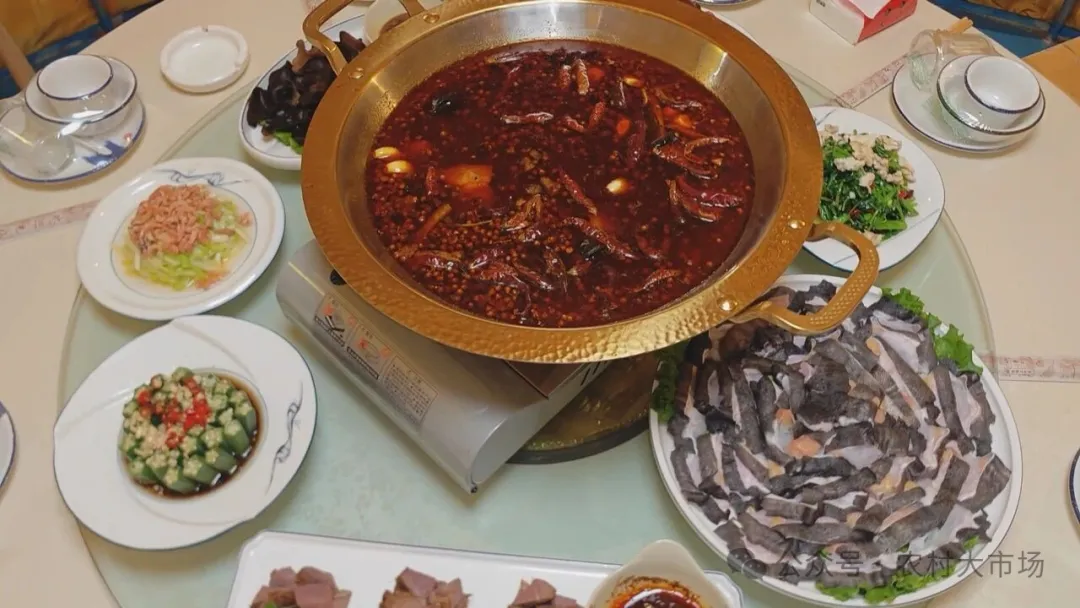 大山椒鱼成为特色餐饮新亮点