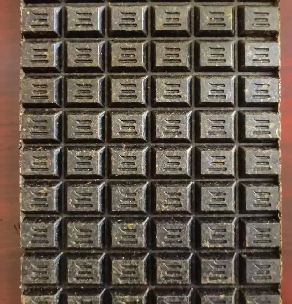 茶饮新品上市!谁还在哐哐撬茶?中华老字号米砖茶:免撬!直接泡!