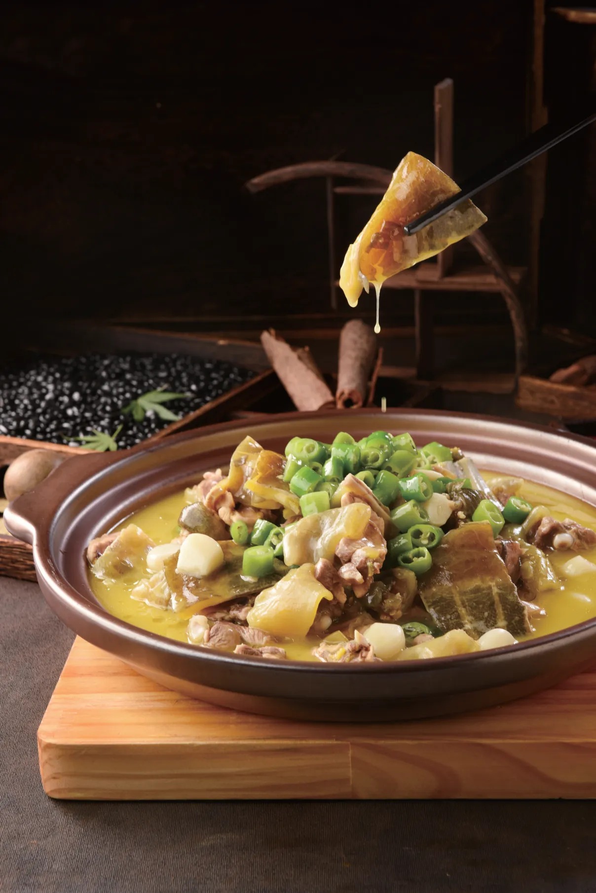 当餐酒楼热卖菜,味冠全城