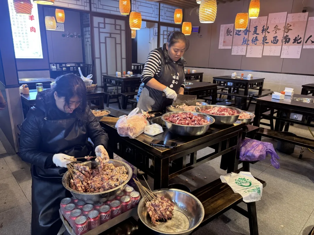 羊肉批发价微涨,餐饮端为啥能“稳起”?