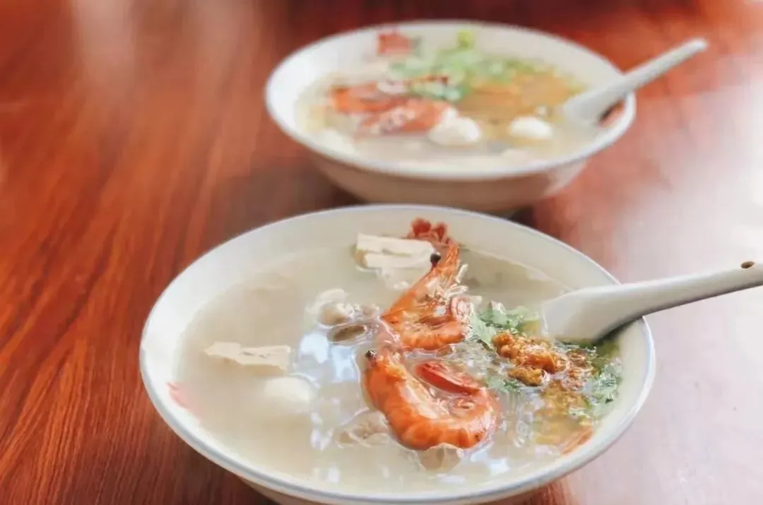 福建漳州三面环山,一面环海餐饮美食,吃不尽的山珍海味