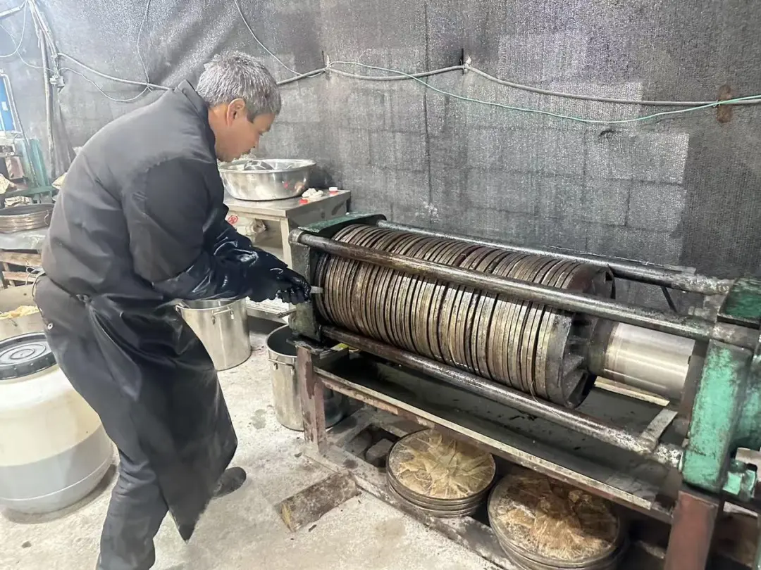 2000斤有机山茶油!据说这是浦江最好的茶油