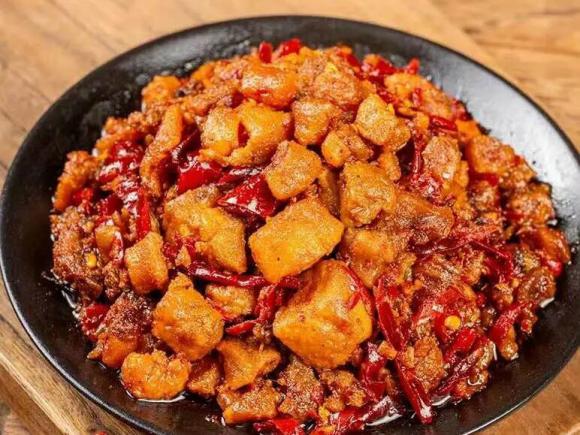 四川美食全景图!从盆地到高原的味觉暴击