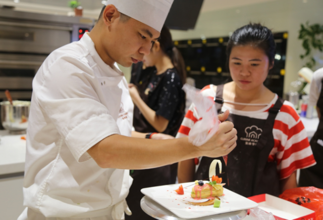 做餐饮只需4步,让顾客主动上门